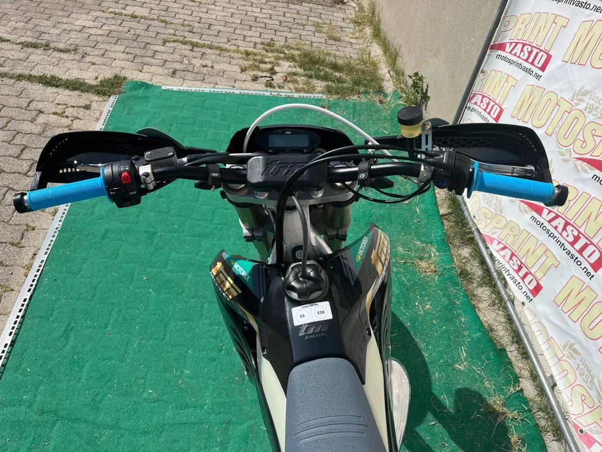Tm Moto SMR 125 ES Fi 2T (2025) (4)