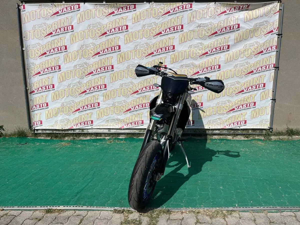 Tm Moto SMR 125 ES Fi 2T (2025) (3)