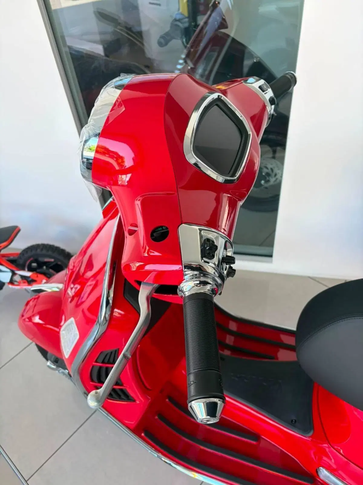 Vespa Primavera 125 (2026) (2)