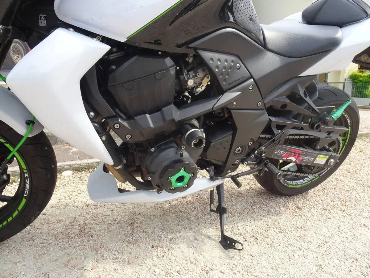 Kawasaki Z 750 ABS (2007 - 14) (9)