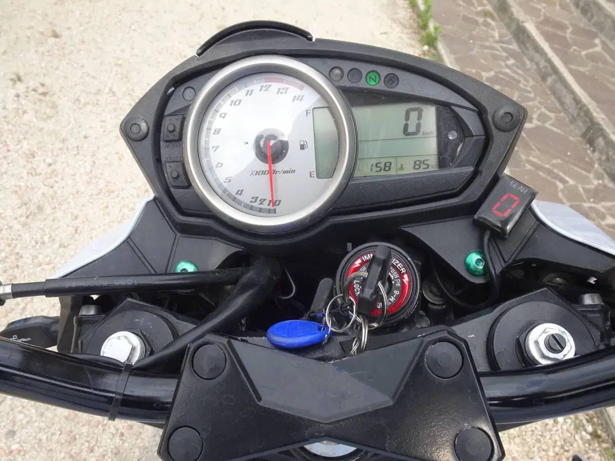 Kawasaki Z 750 ABS (2007 - 14) (11)