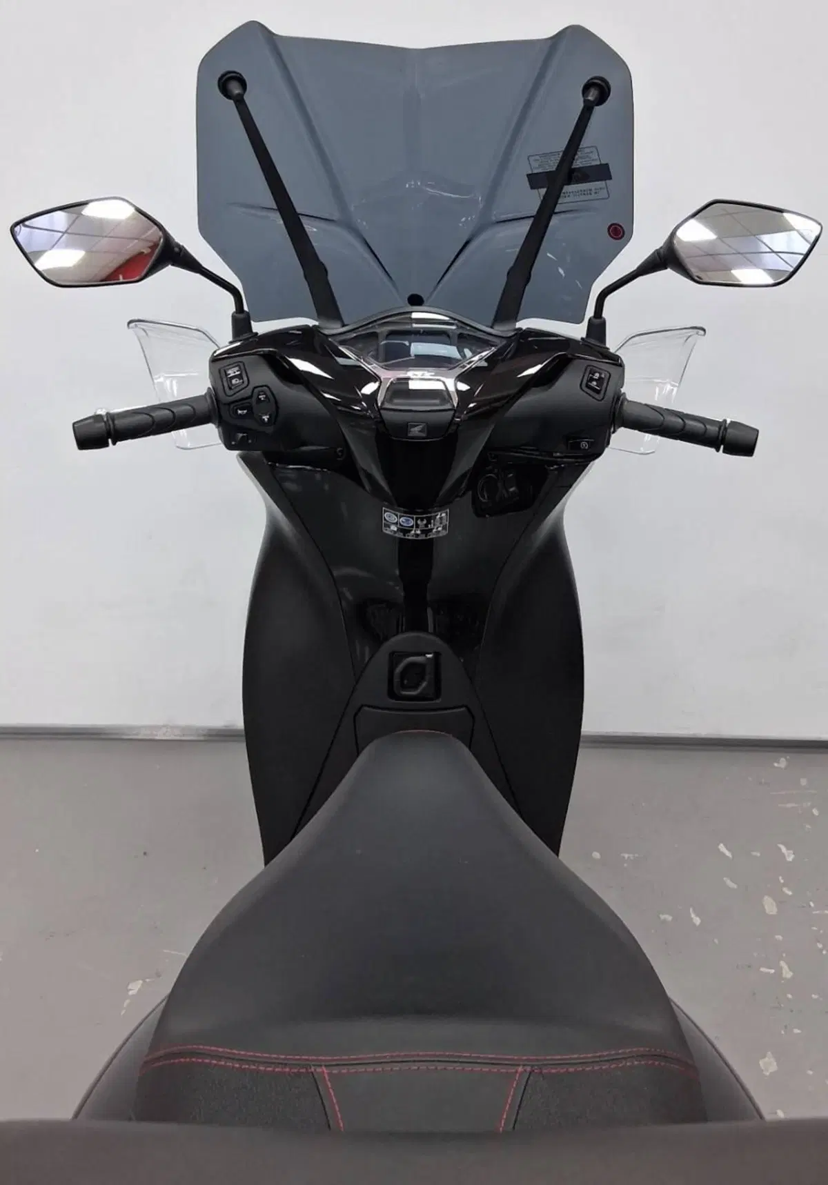 Honda SH 150i Sport (2024 - 25) (4)