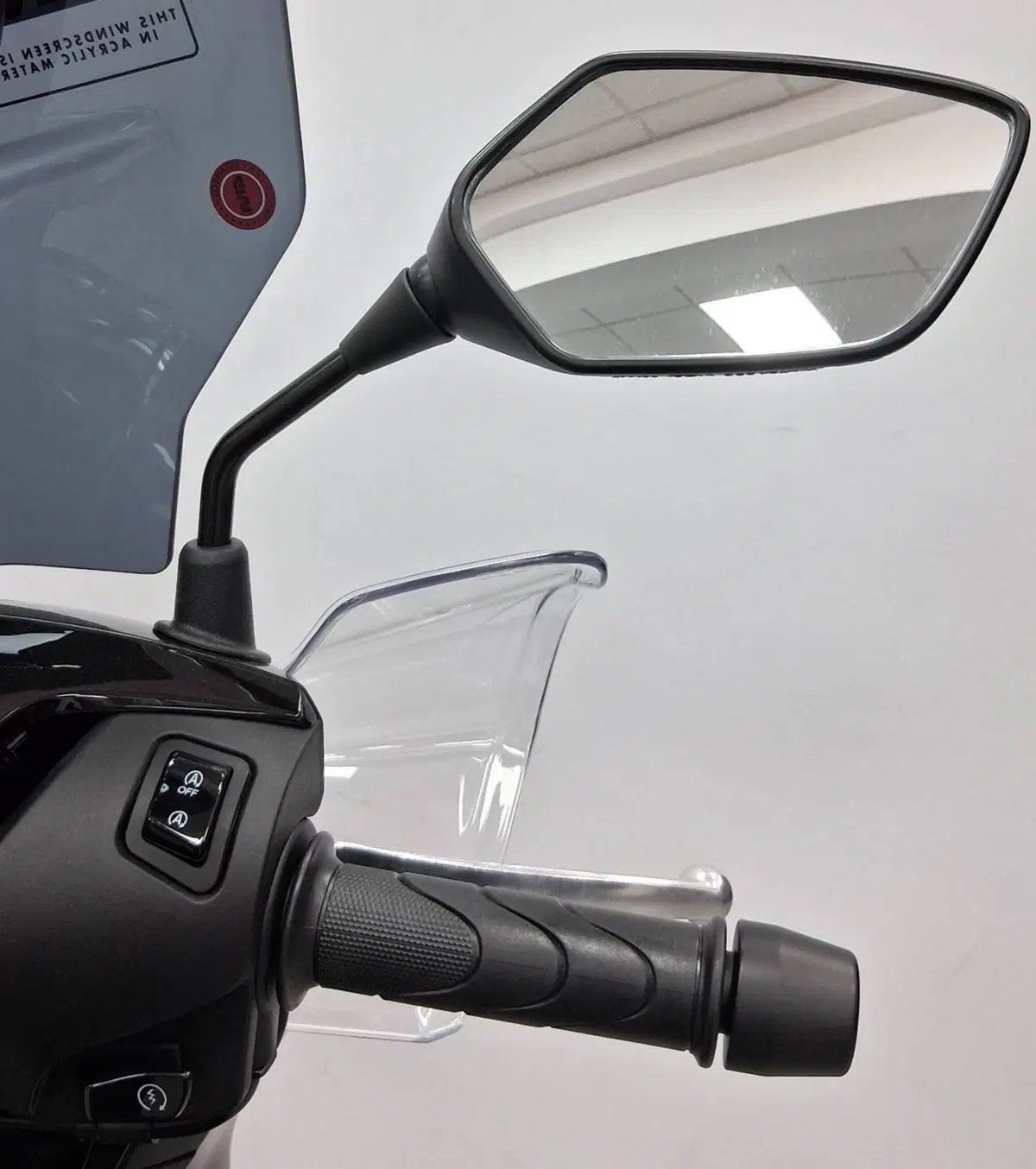 Honda SH 150i Sport (2024 - 25) (6)