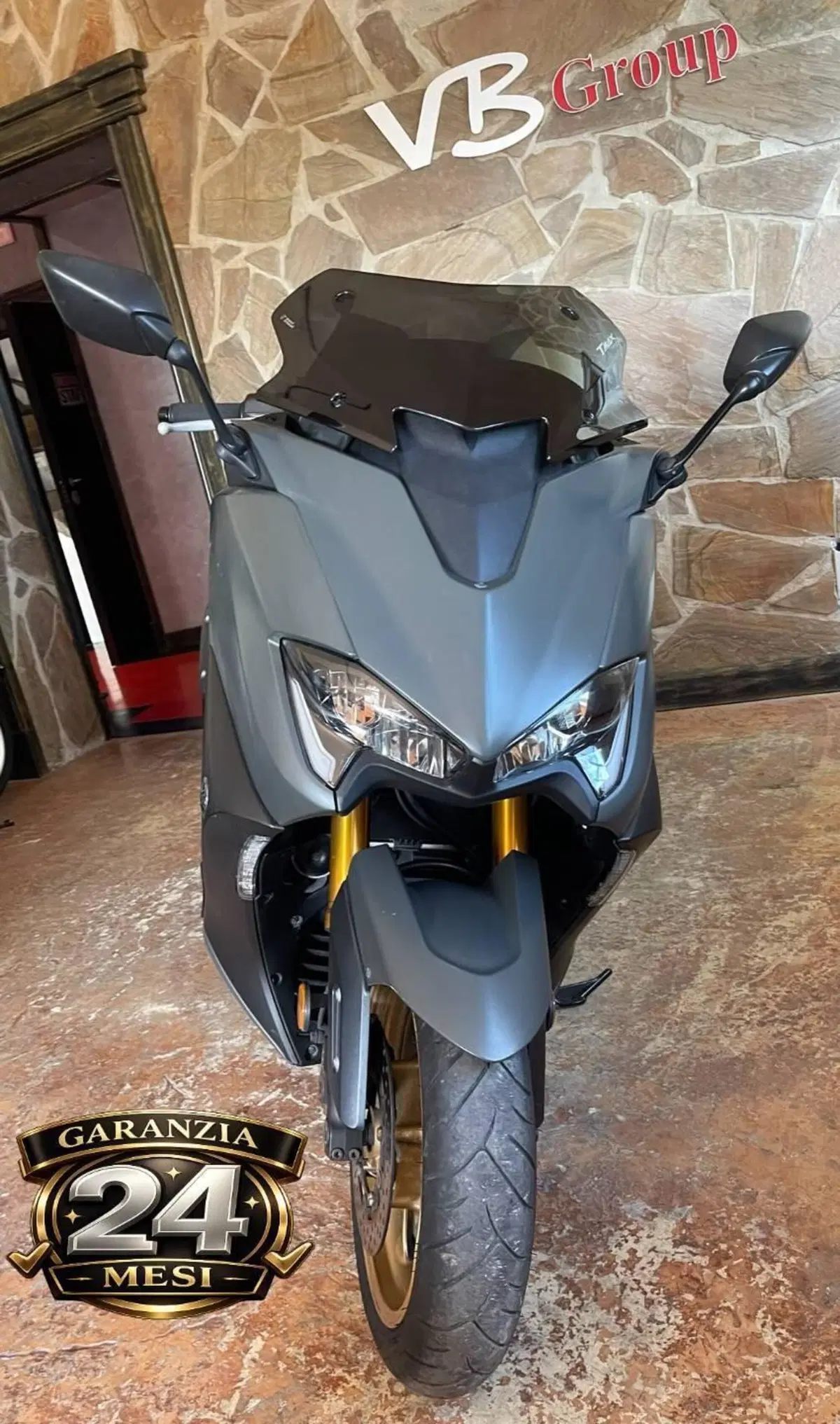 Yamaha T-Max 560 Tech Max (2021) (15)
