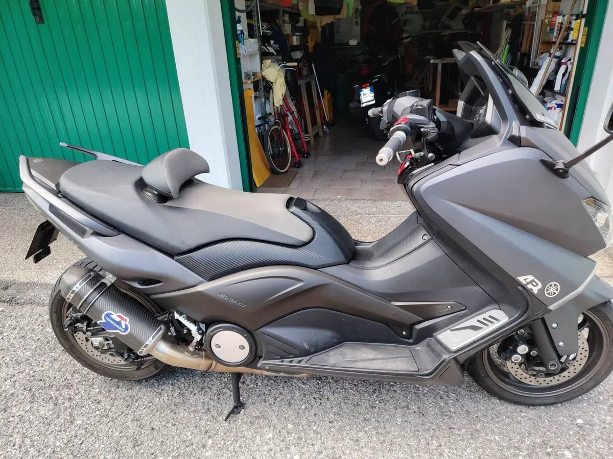 Yamaha T-Max 530 (2012 - 14) (3)