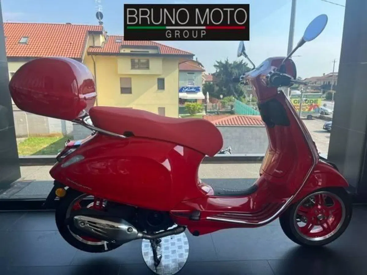 Vespa Primavera 125 RED (2025 - 26)