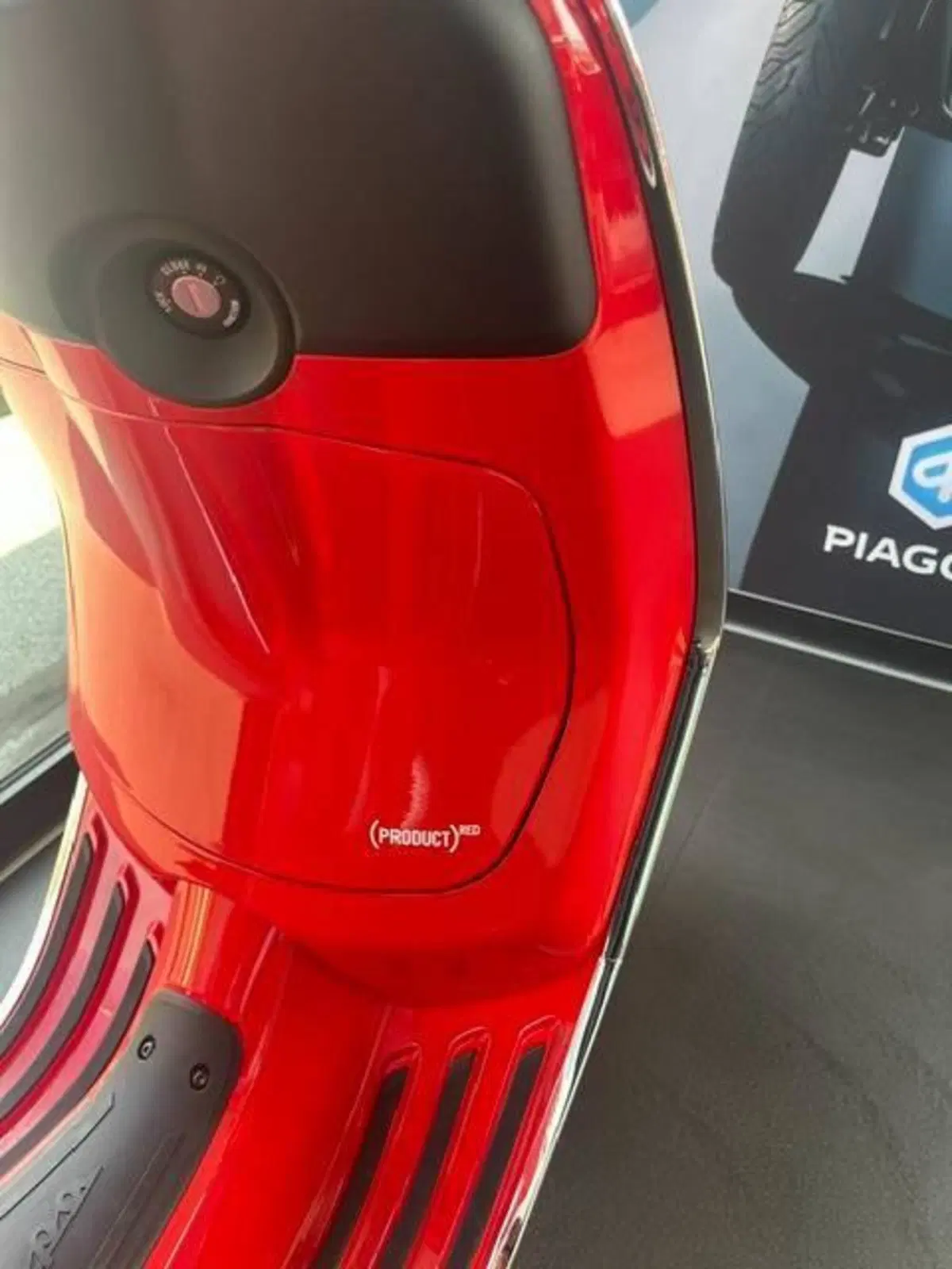 Vespa Primavera 125 RED (2025 - 26) (5)