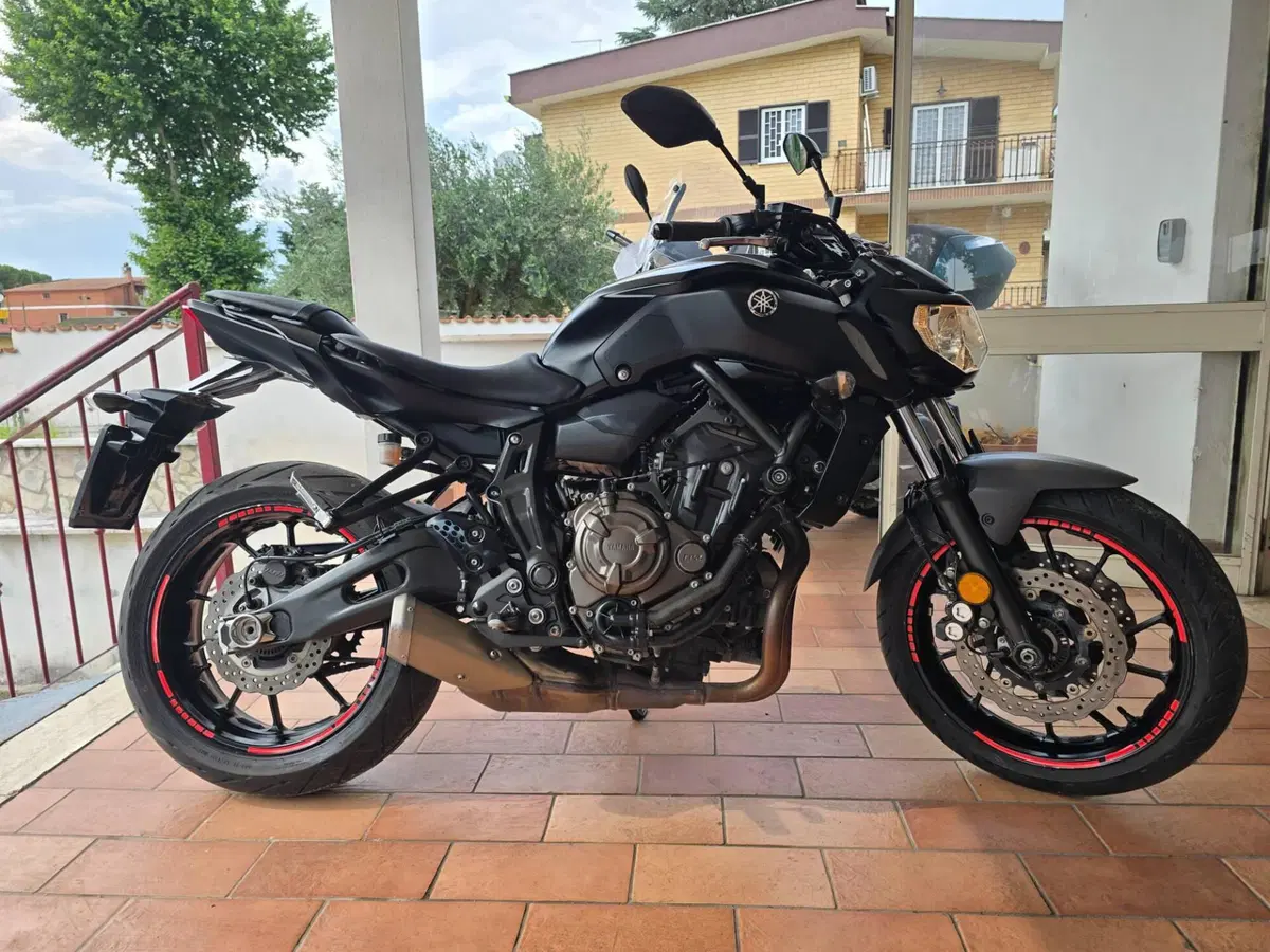 Yamaha MT-07 (2018 - 20) (3)