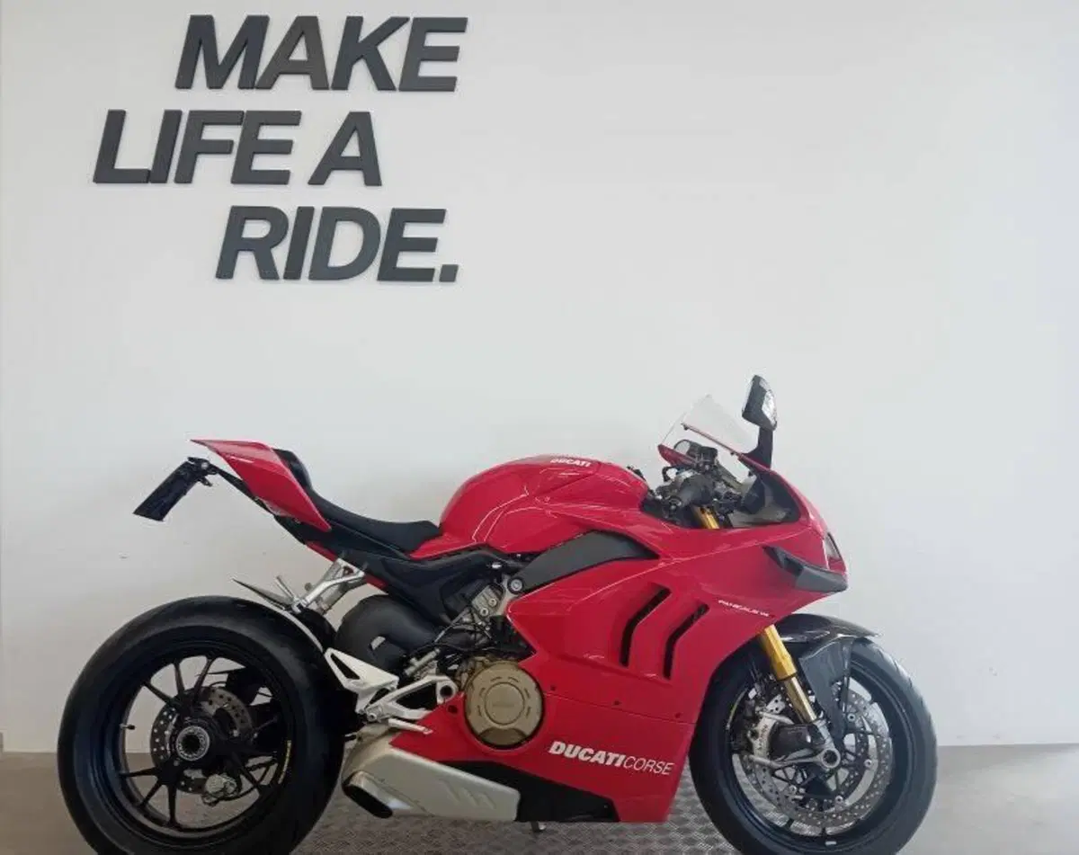 Ducati Panigale V4 S (2022 - 24)