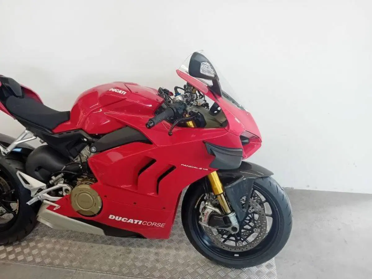 Ducati Panigale V4 S (2022 - 24) (7)