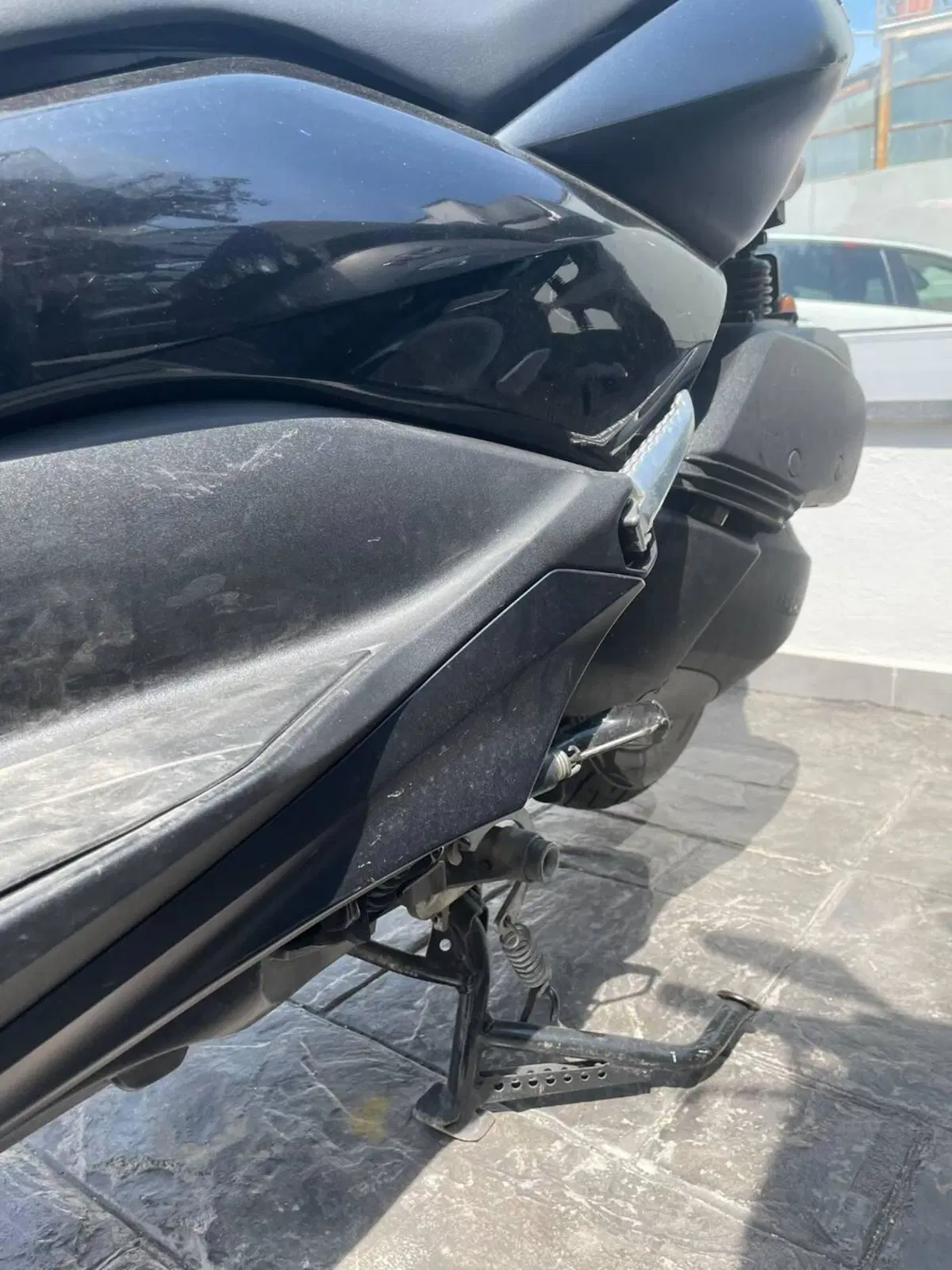 Yamaha X-Max 300 Iron Max (2019 - 20) (4)