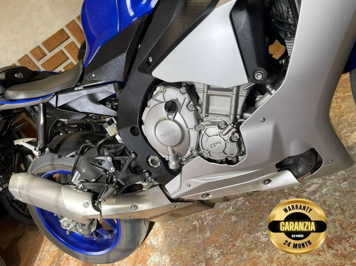 Yamaha YZF R1 (2015 - 16) (12)