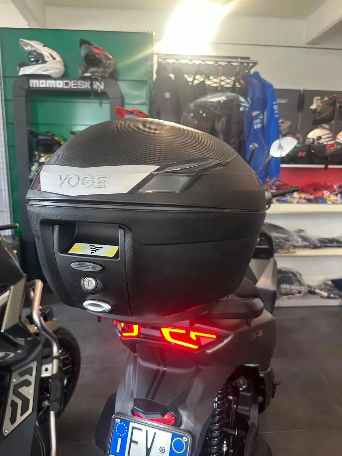 Voge Sfida SR16 200 (2025 - 26) (7)