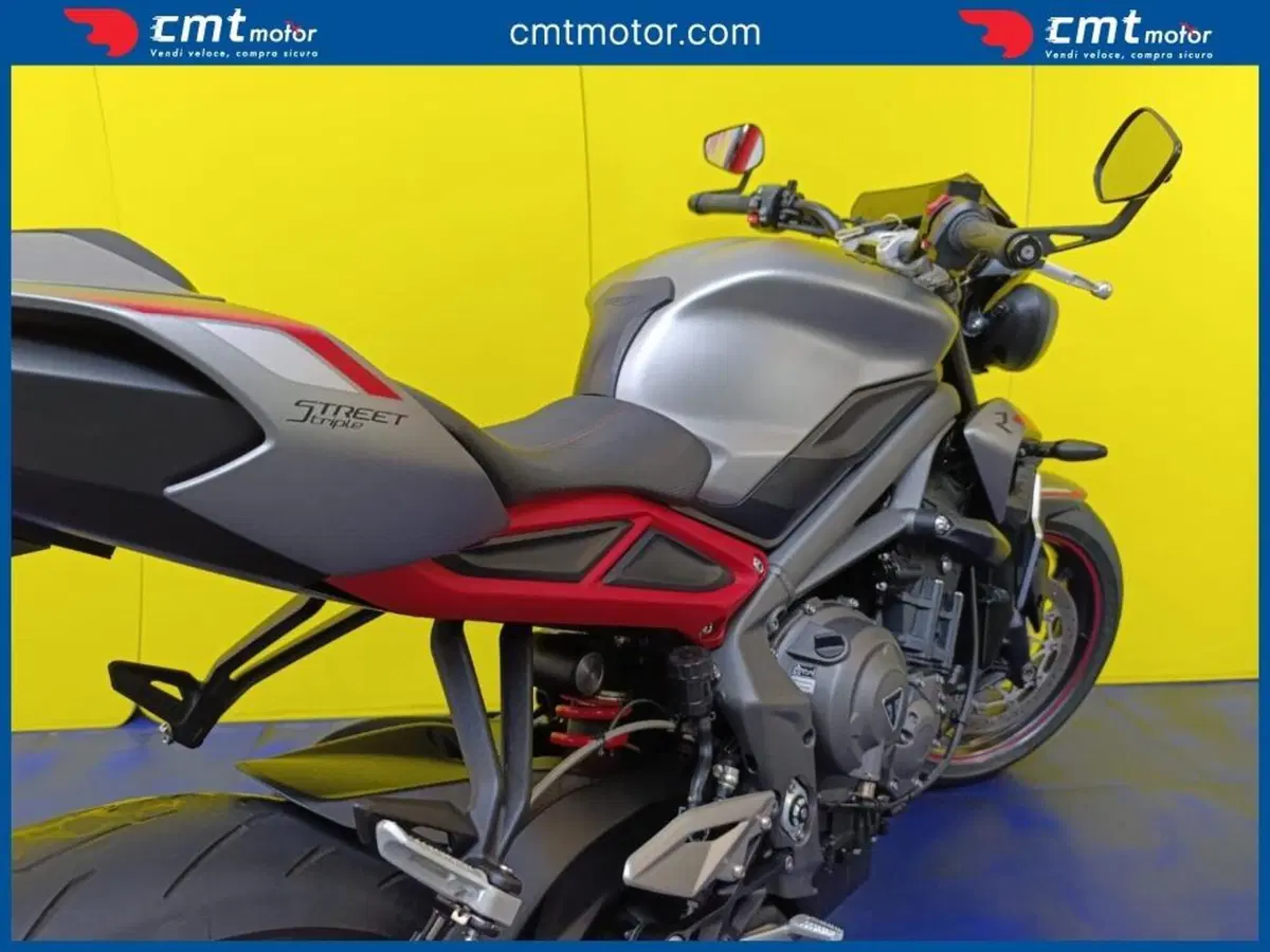 Triumph Street Triple R (2020 - 22) (8)