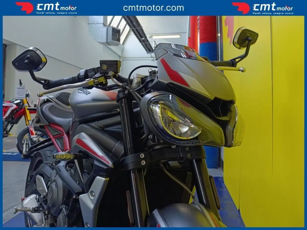 Triumph Street Triple R (2020 - 22) (9)