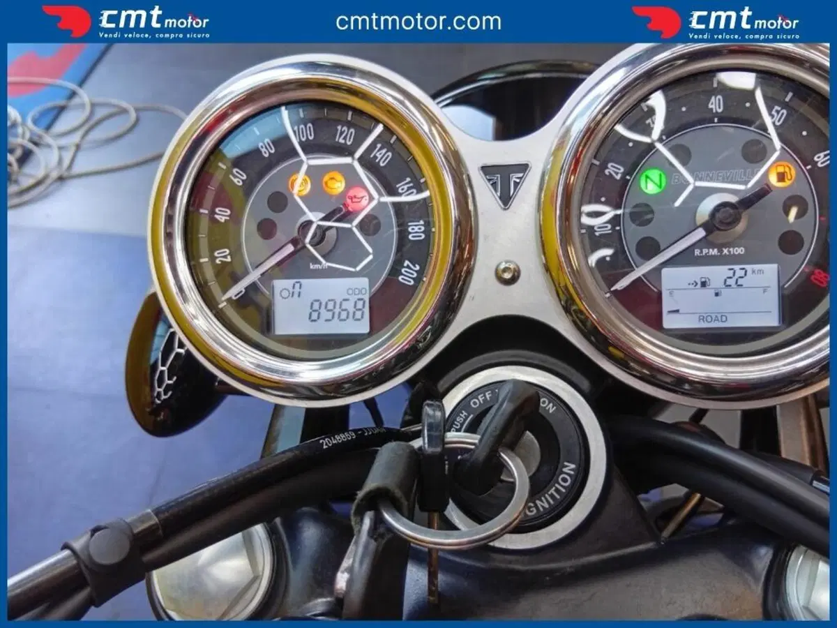 Triumph Bonneville T120 (2021 - 25) (6)