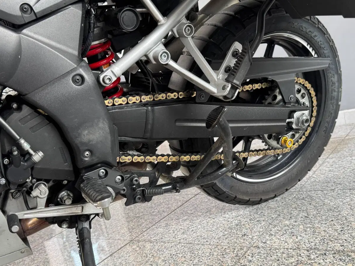 Suzuki V-Strom 1000 ABS (2014 - 17) (11)
