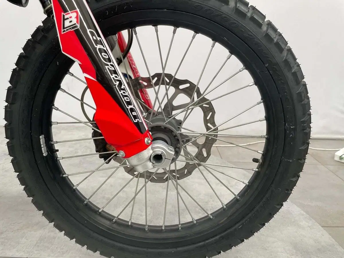Swm Superdual 600 X (2018 - 20) (2)