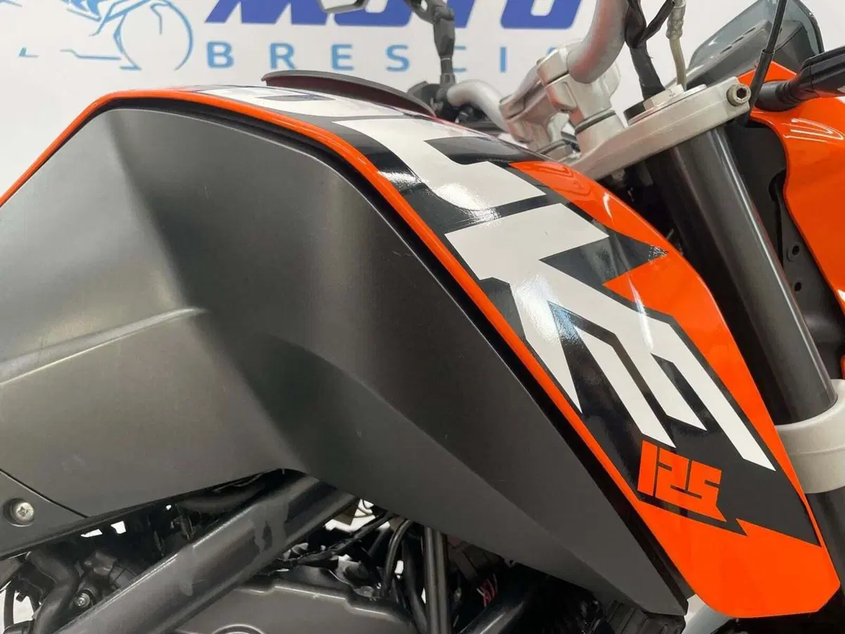 KTM 125 Duke (6)