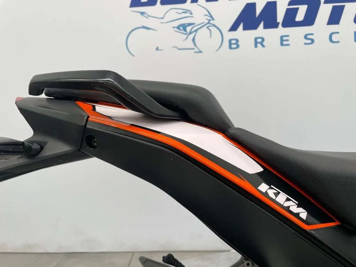 KTM 125 Duke (9)