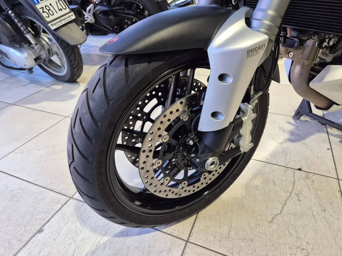 Ducati Multistrada 1200 S (2013 - 14) (9)
