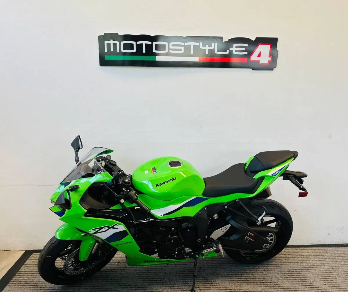 Kawasaki Ninja 636 ZX-6R (2024 - 26) (2)