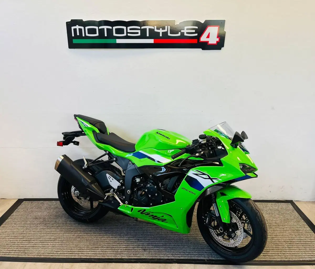 Kawasaki Ninja 636 ZX-6R (2024 - 26)