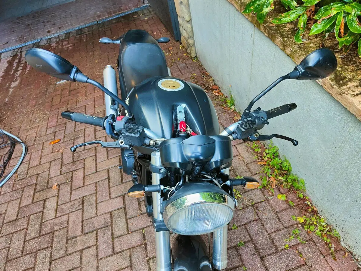 Ducati Monster 695 (2006 - 08) (5)