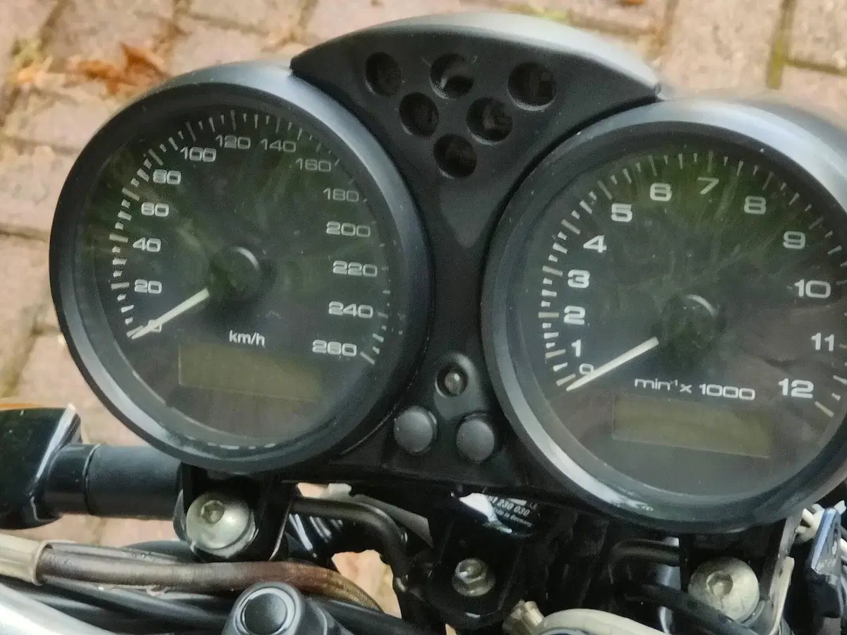 Ducati Monster 695 (2006 - 08) (7)