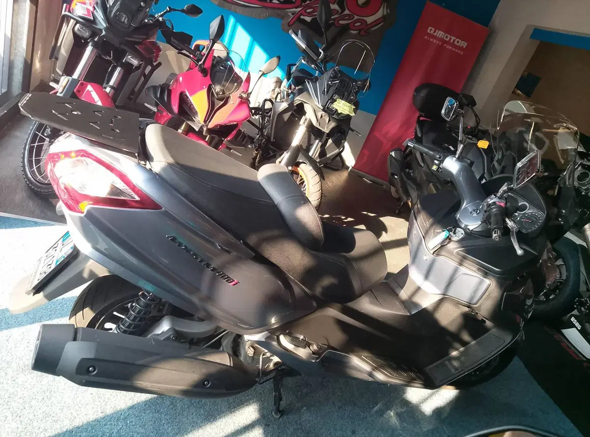Sym Maxsym 400 i (2011 - 16) (2)