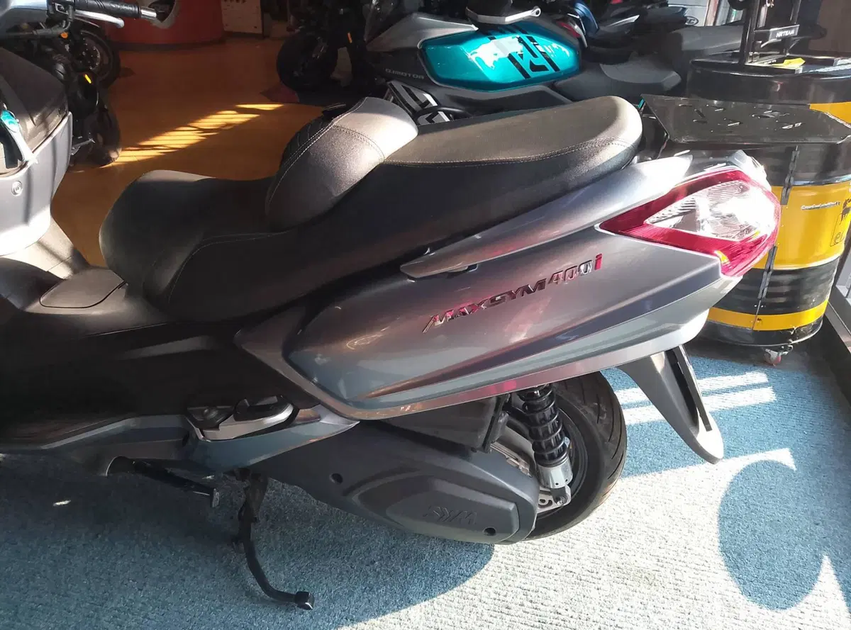 Sym Maxsym 400 i (2011 - 16) (6)