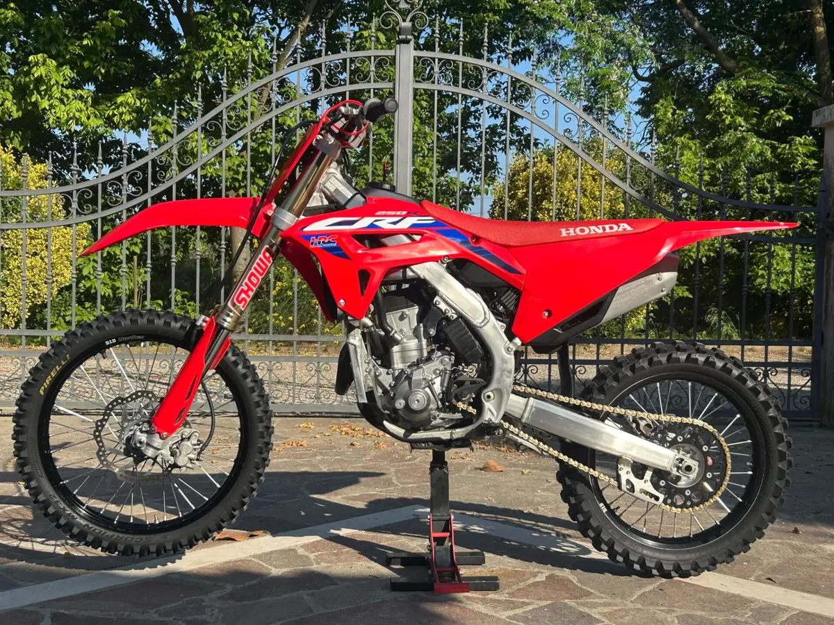 Honda CRF 250R (2024) (7)