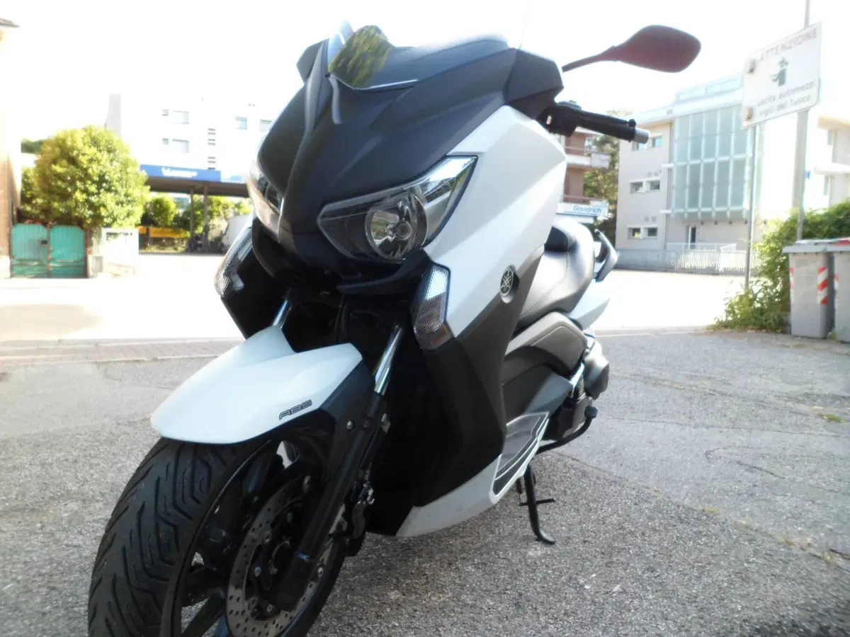 Yamaha X-Max 400 ABS (2013 - 16) (3)