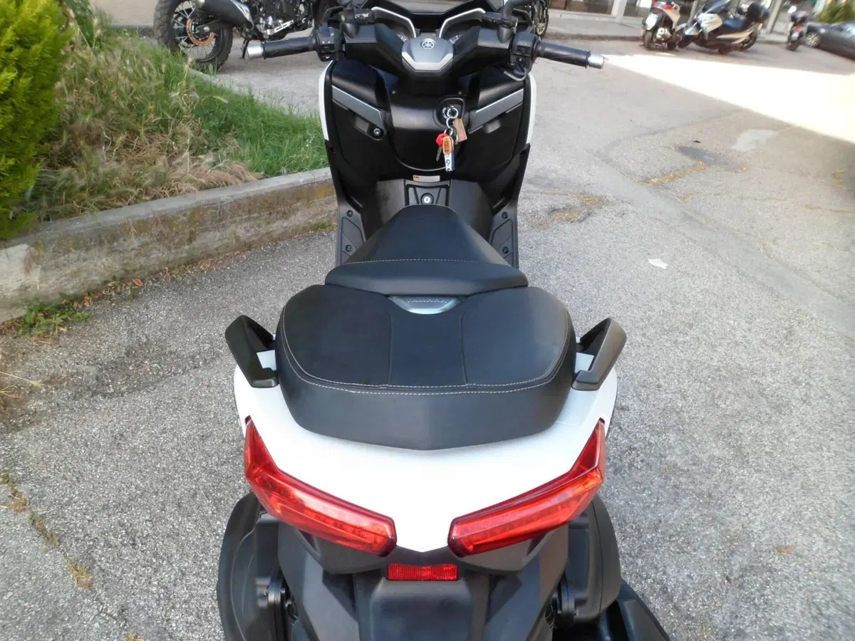 Yamaha X-Max 400 ABS (2013 - 16) (6)