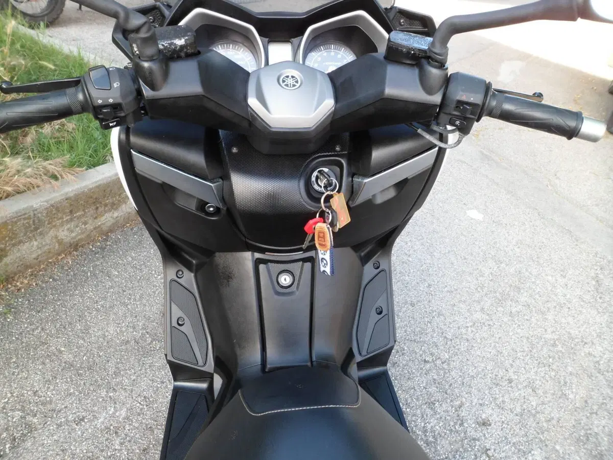 Yamaha X-Max 400 ABS (2013 - 16) (7)