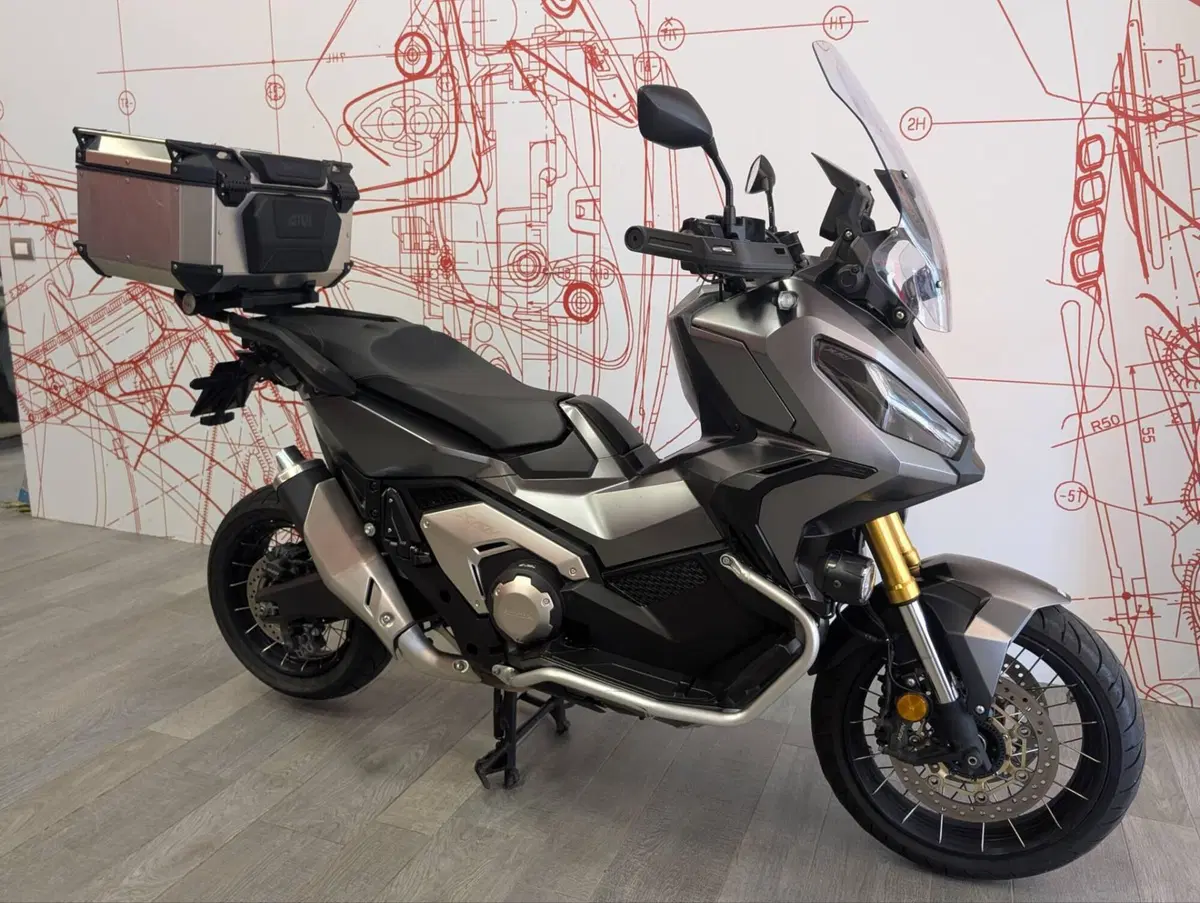 Honda X-ADV 750 DCT (2021 - 24) (2)