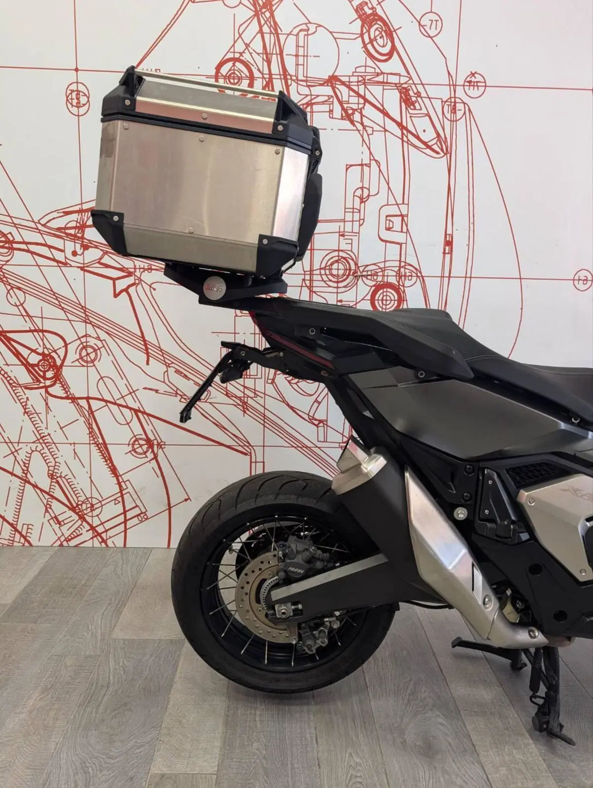 Honda X-ADV 750 DCT (2021 - 24) (9)