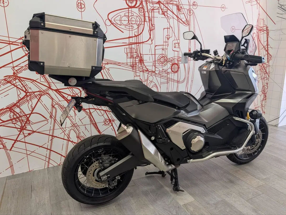 Honda X-ADV 750 DCT (2021 - 24) (3)