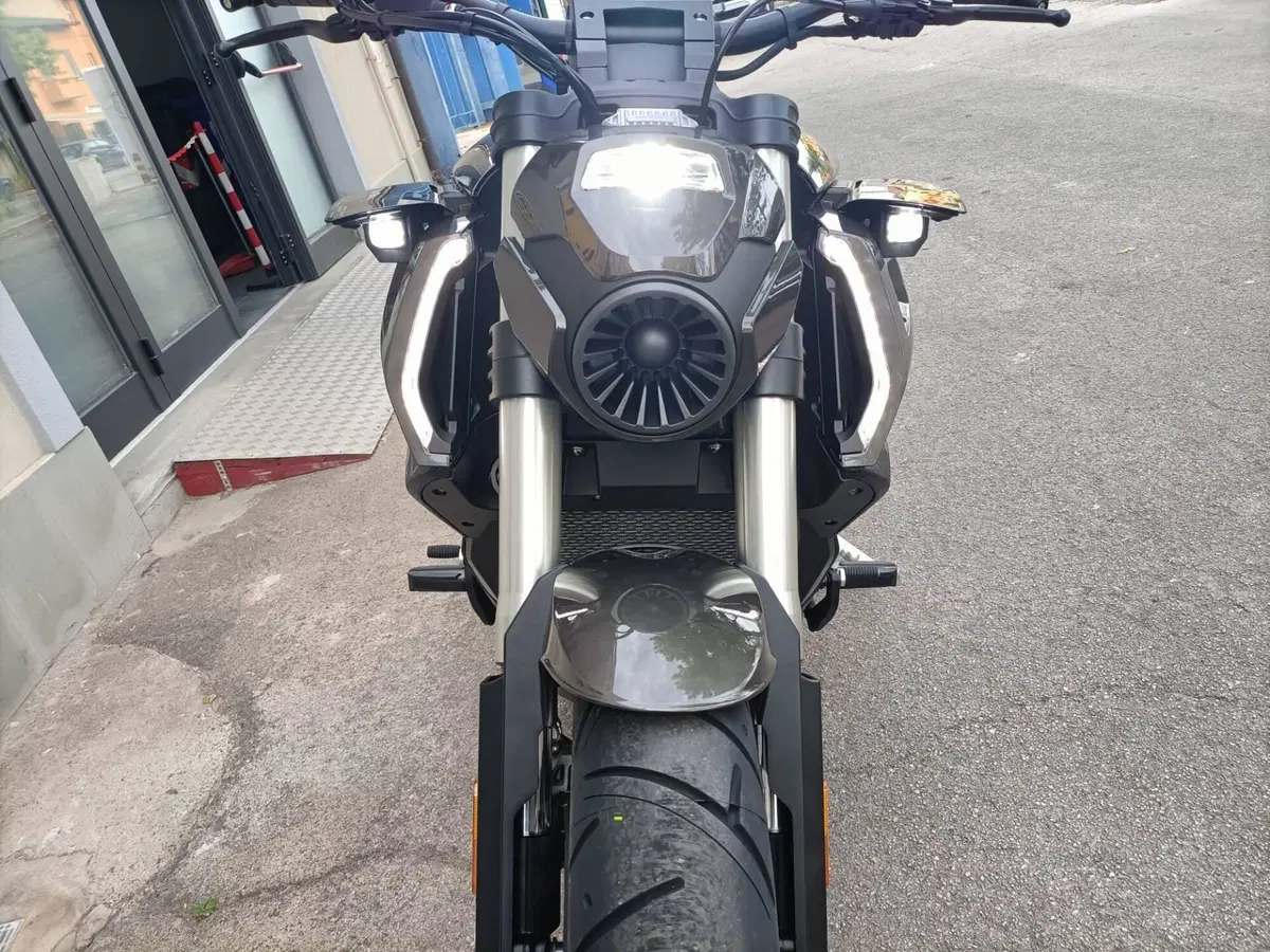 Benda Motorcycles LFC 700 Pro (2026) (10)