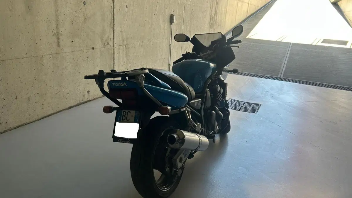 Yamaha FZ6 FAZER 95CV (7)