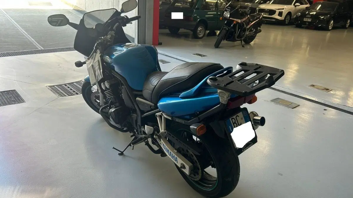 Yamaha FZ6 FAZER 95CV (9)