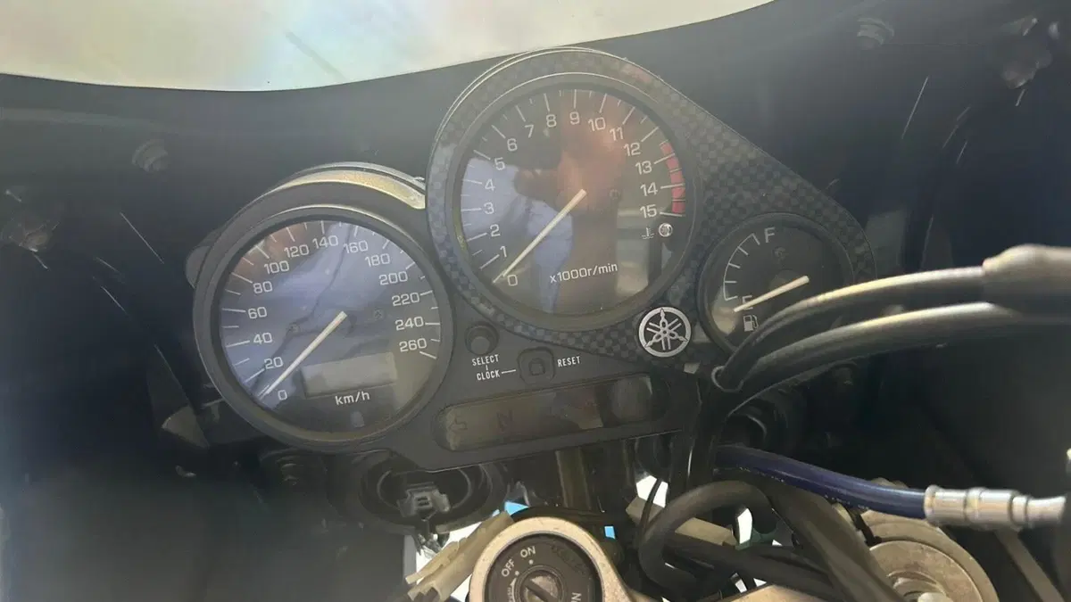 Yamaha FZ6 FAZER 95CV (14)