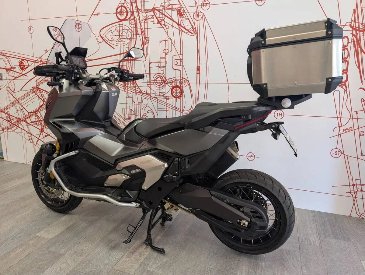 Honda X-ADV 750 DCT (2021 - 24) (7)