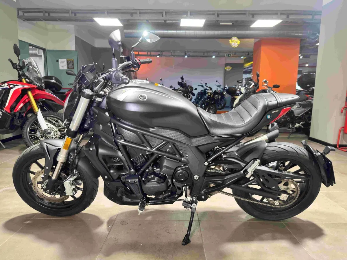 Benelli 502 C (2021 - 25) (4)