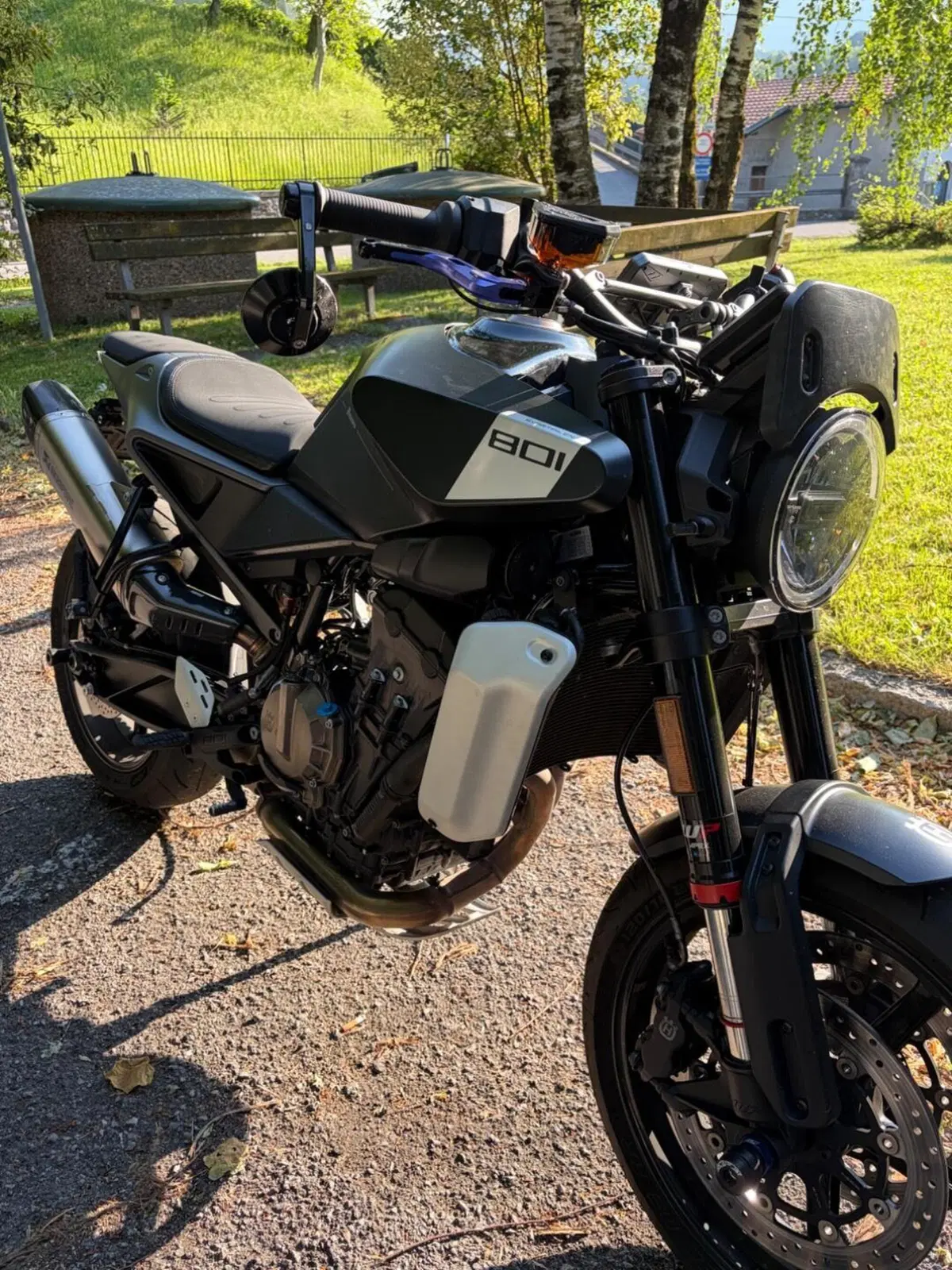 Husqvarna Svartpilen 801 (2024 - 26) (2)