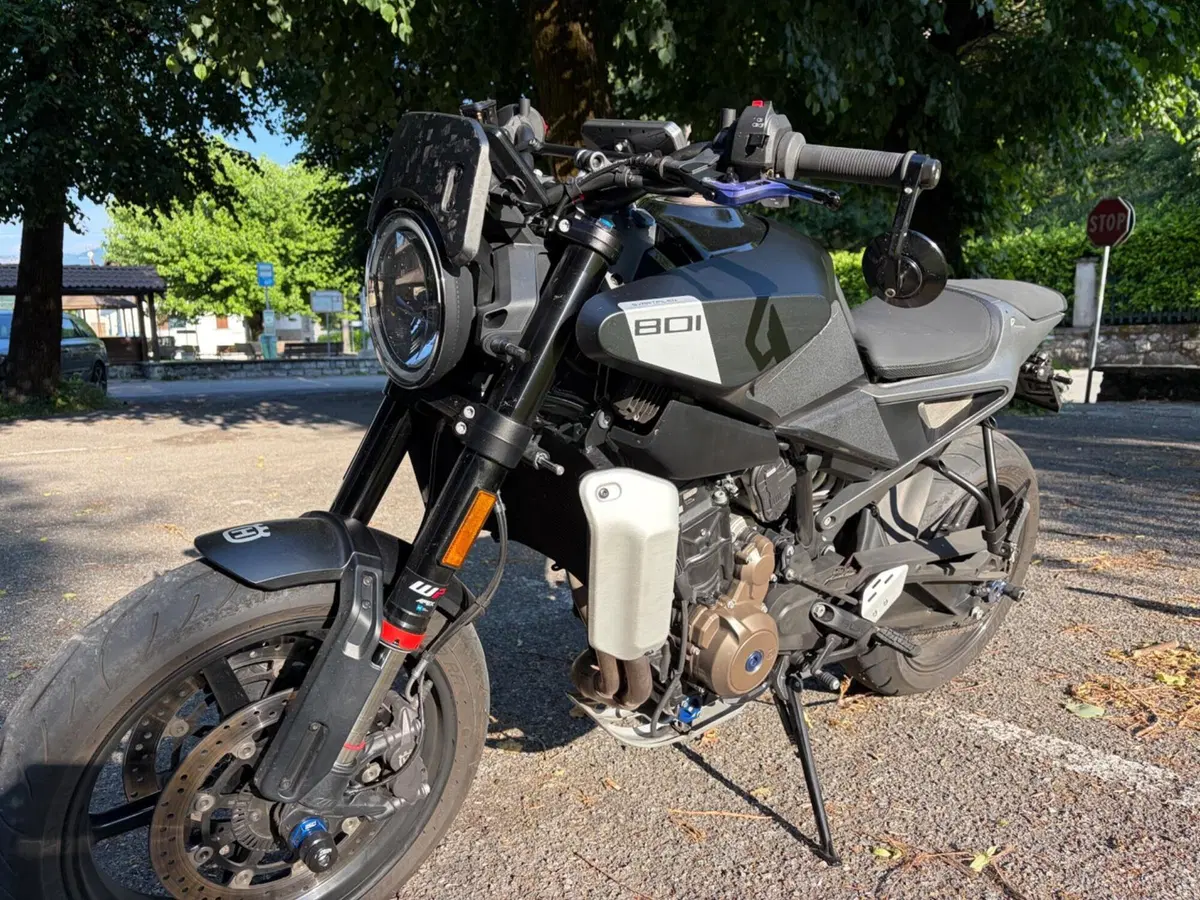 Husqvarna Svartpilen 801 (2024 - 26) (4)
