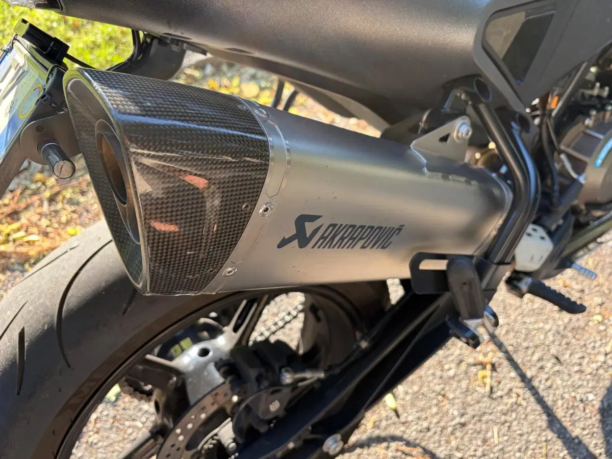 Husqvarna Svartpilen 801 (2024 - 26) (7)