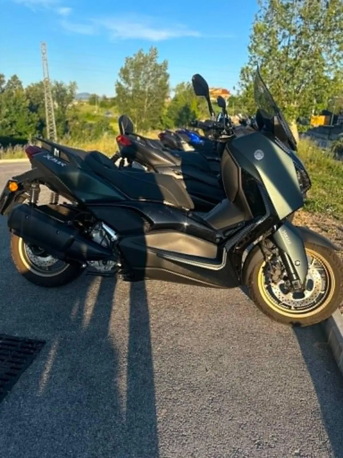 Yamaha X-Max 300 Tech Max (2021 - 24) (8)