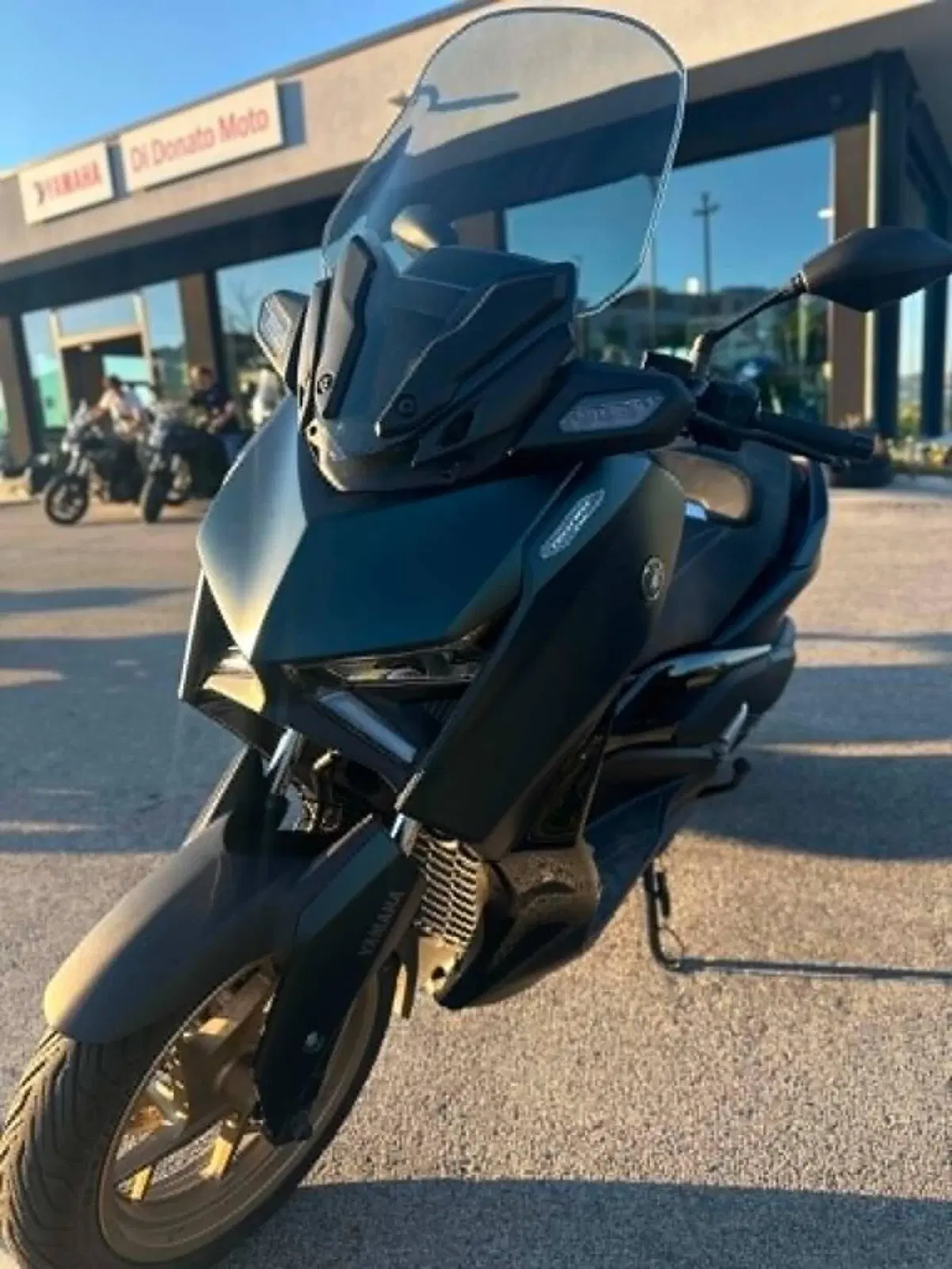 Yamaha X-Max 300 Tech Max (2021 - 24) (11)