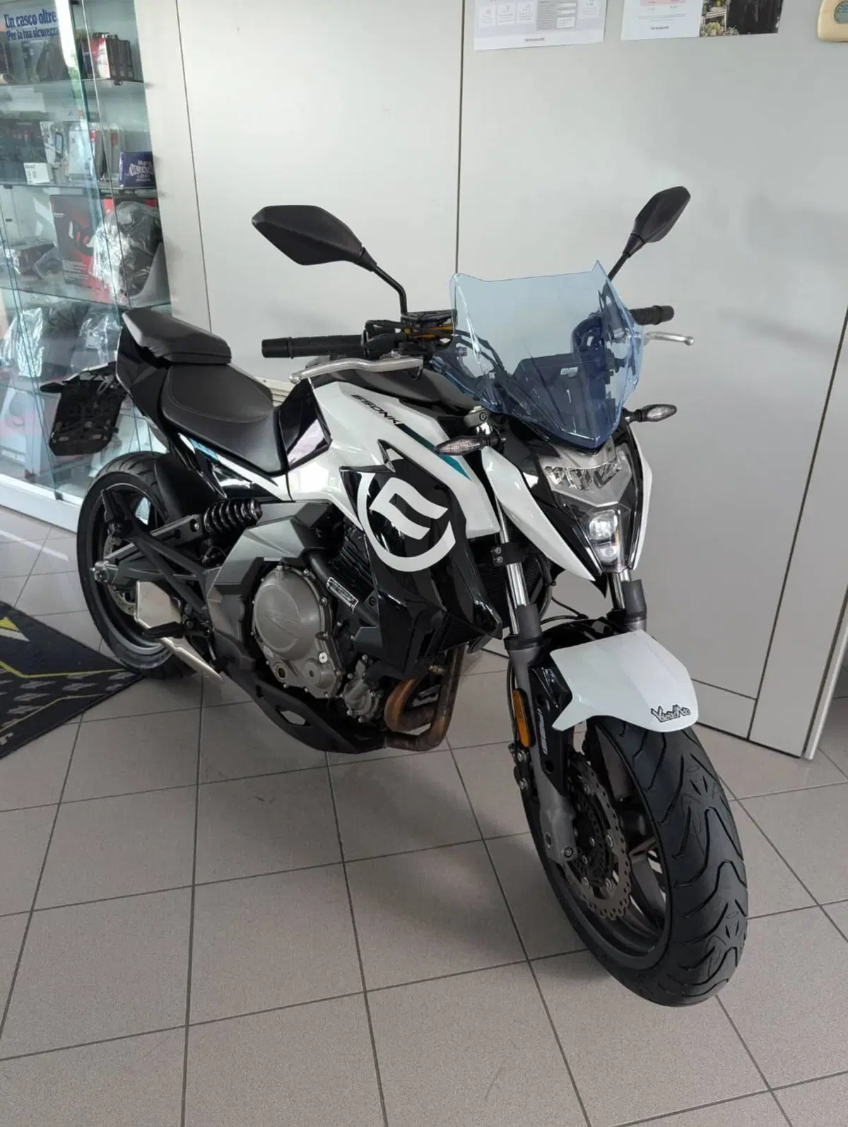 CFMOTO 650NK (2021 - 24) (4)